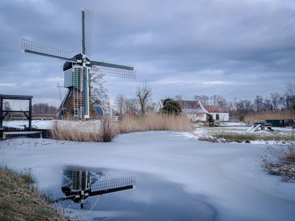 Wipmolen in de sneeuw