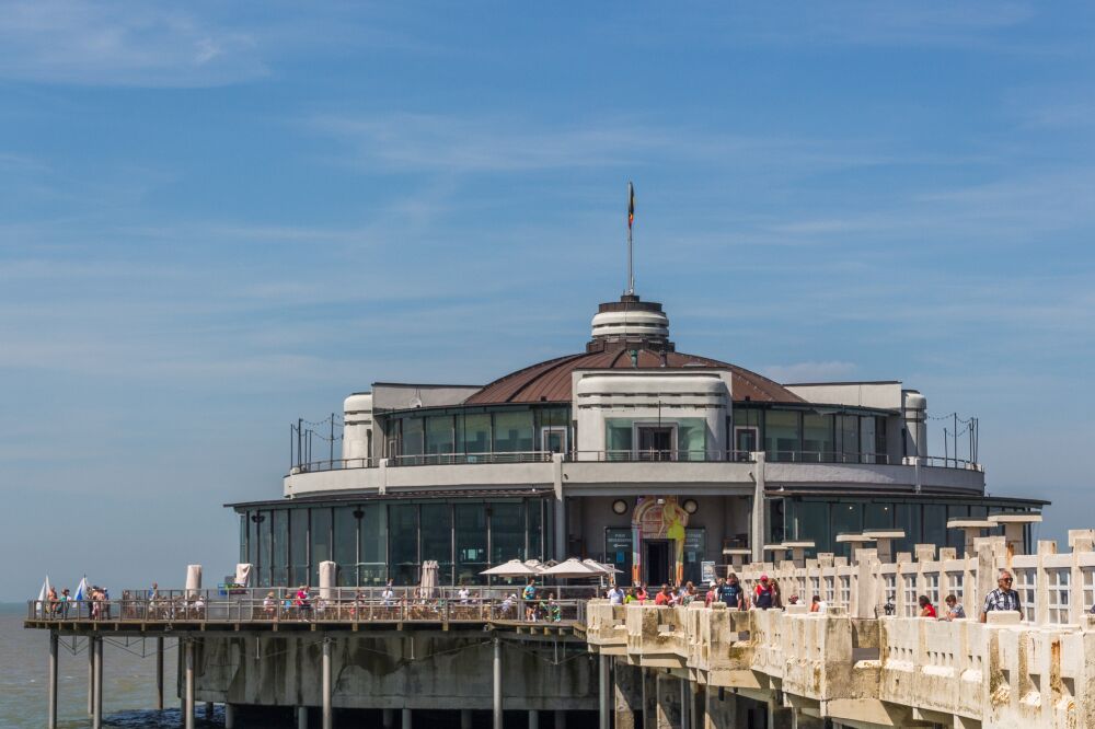 Terras op zee te Blankenberge