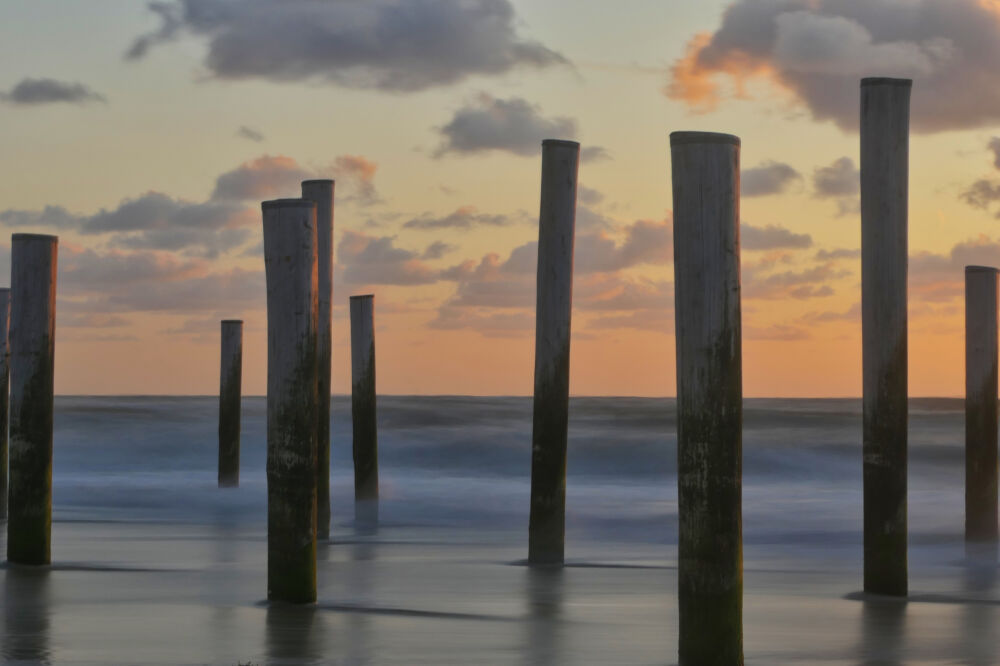 Palendorp bij Petten, lange sluitertijd-foto