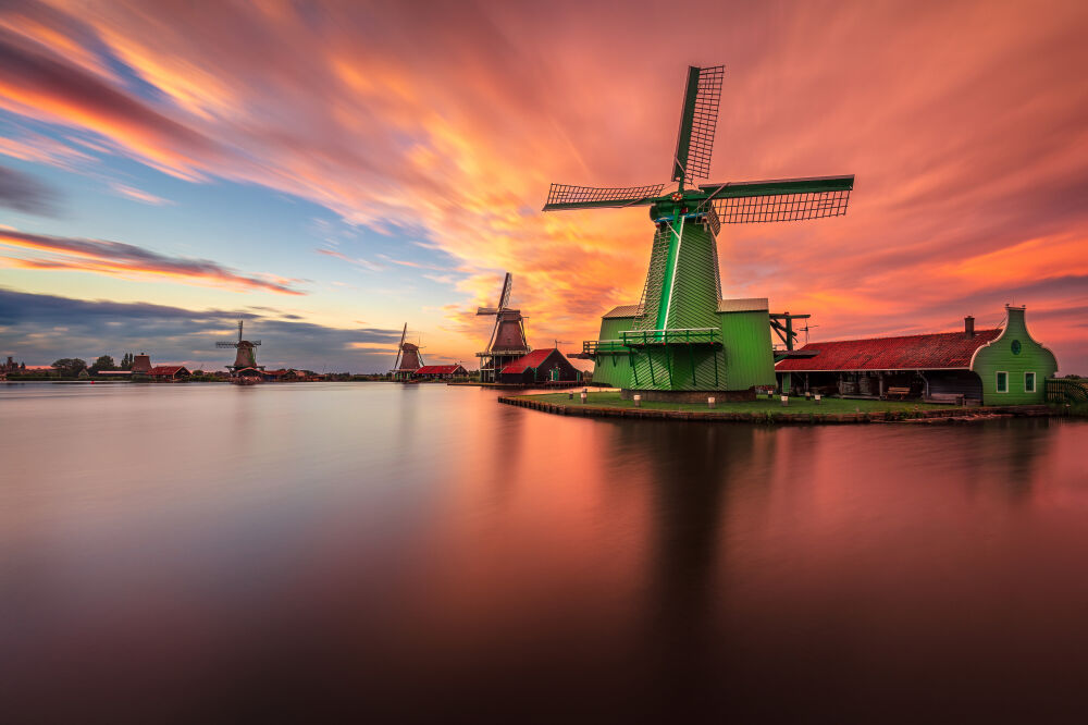 Mesmerizing sunset in Zaanse Schans