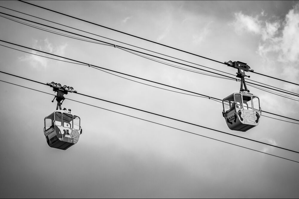 Monochrome Cologne Cable Car