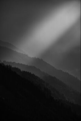 Sunbeams on the Alps (I)