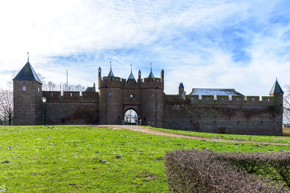 De poort van kasteel Doornenburg