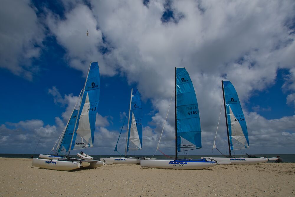 Catamarans op het strand