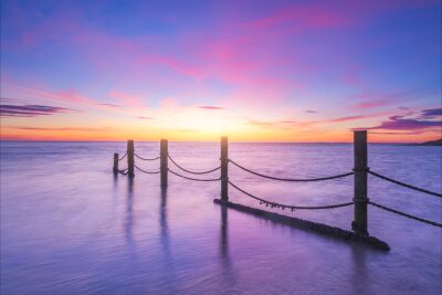 Kleurrijke zonsopkomst boven de Waddenzee, het Kuitje