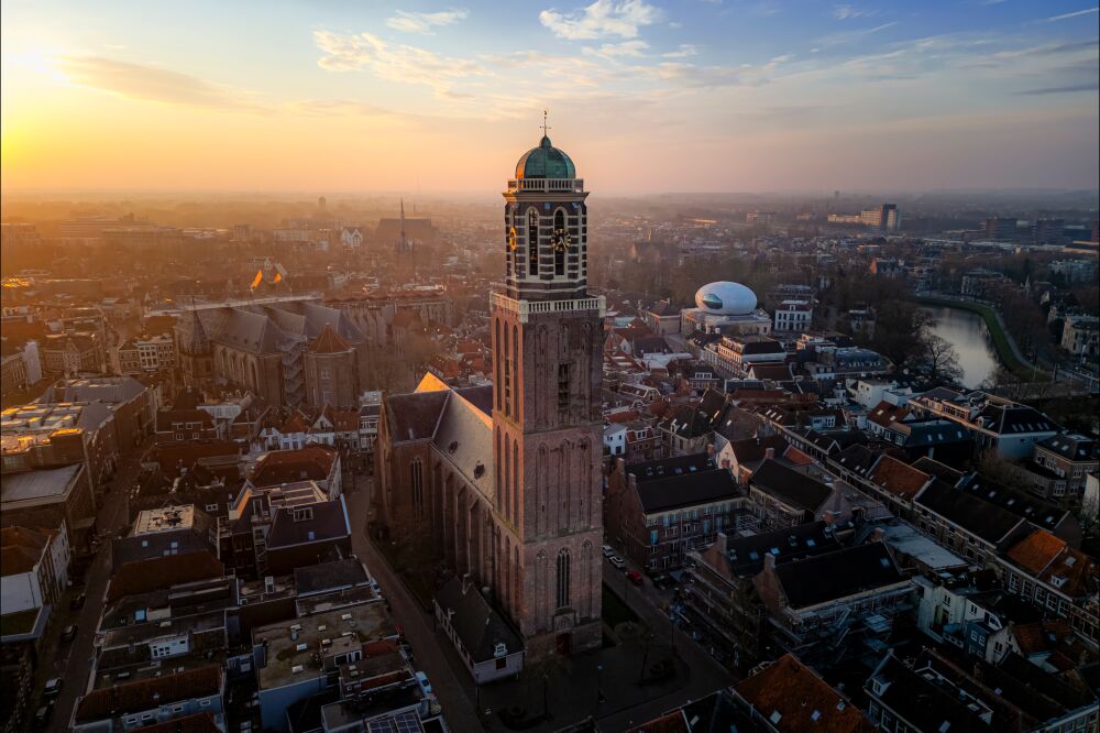 De Peperbus & Onze Lieve vrouwen toren.