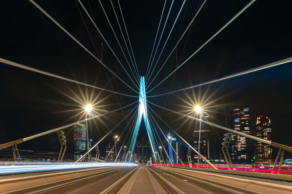 Spectacular night shot of the Erasmus Bridge in Rotterdam