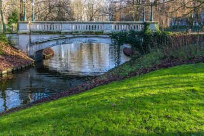 Bruggetje in het Leopoldspark te Oostende