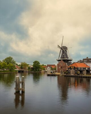 De molen De Adriaan in Haarlem Nederland