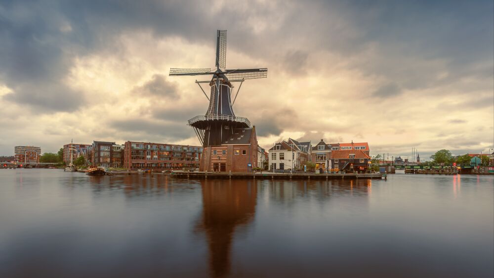 Molen De Adriaan in Haarlem Noord-Holland