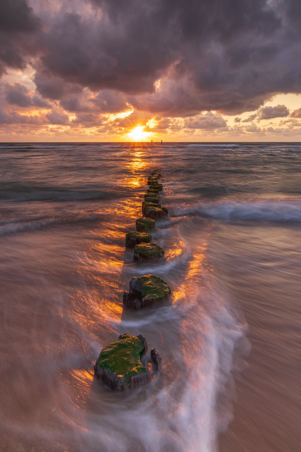 Zonsondergang op het strand