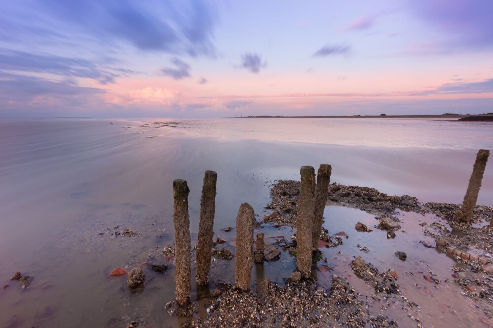 Paaltjes op het Wad