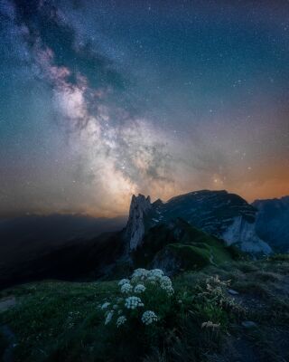 Melkweg boven de Zwitserse bergen