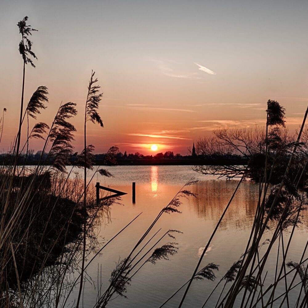 Zonsondergang bij Lithoijen