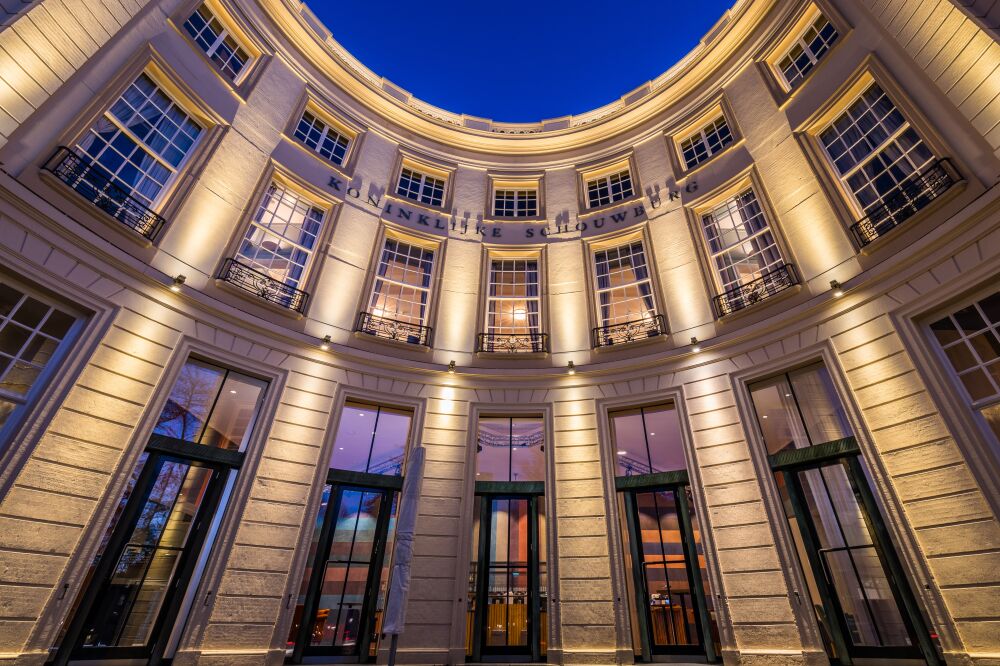 Royal Theatre The Hague by night - architecture photography