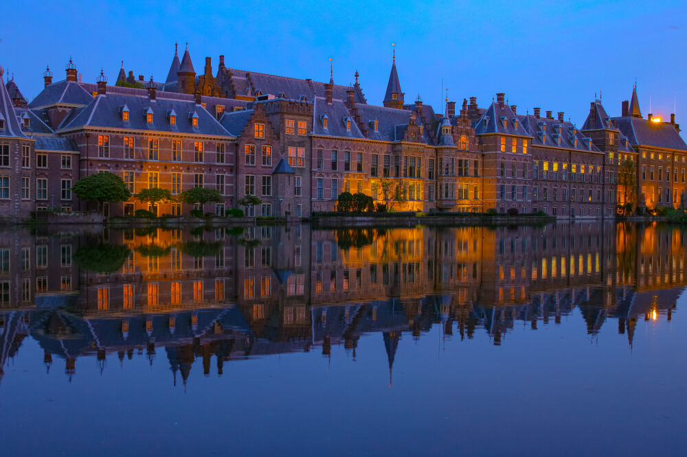 Spiegeltje spiegeltje aan de wand, hoe besturen we dit land?