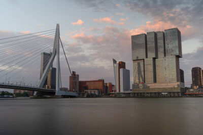 Ondergaande zon Rotterdam Skyline