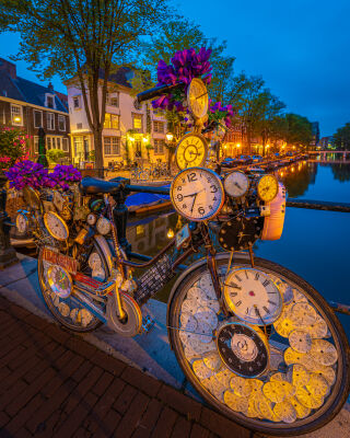 Amsterdam famous flowerbikeman's Time Bike