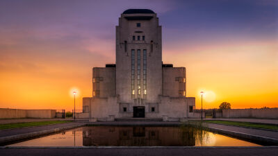 Een mooie zonsondergang achter Radio Kootwijk bij Apeldoorn Gelderland