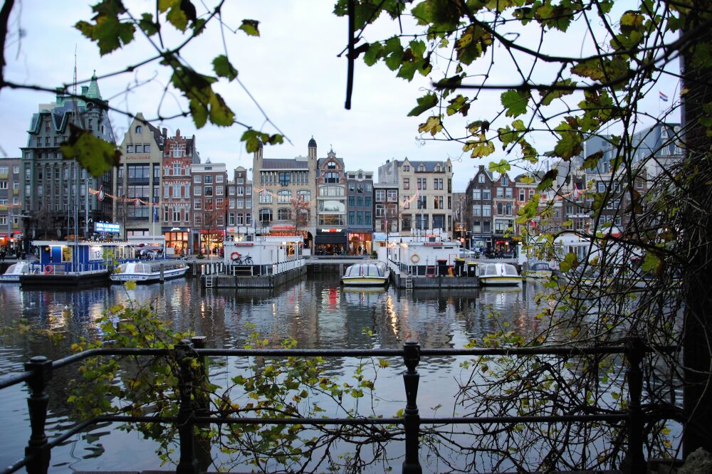 Damrak Amsterdam