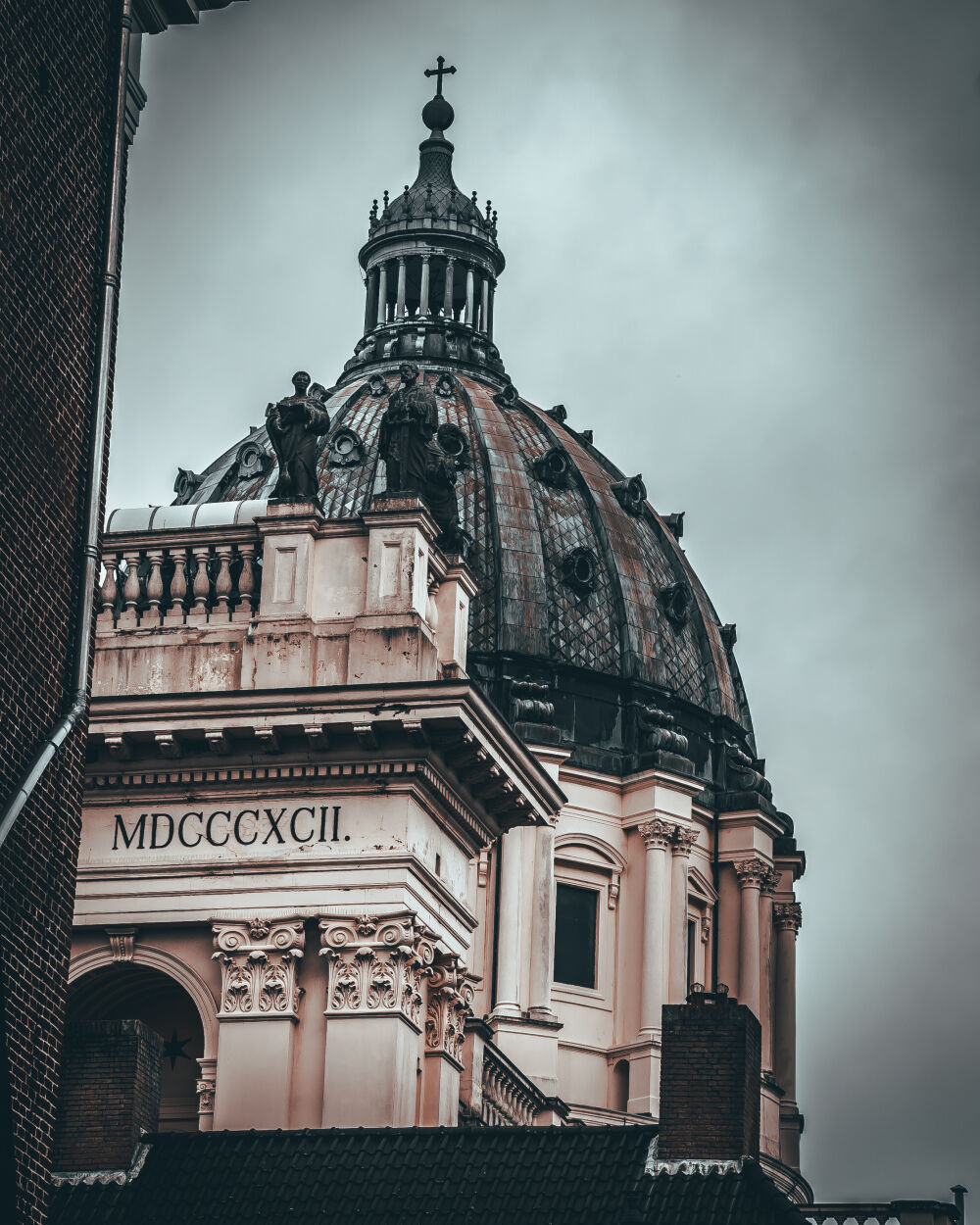 Basiliek van Oudenbosch V