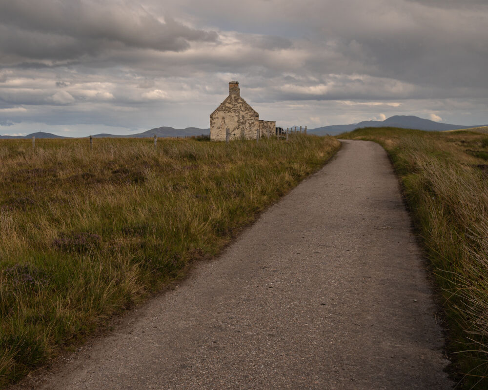 Old house somewhere along the road in Scotland