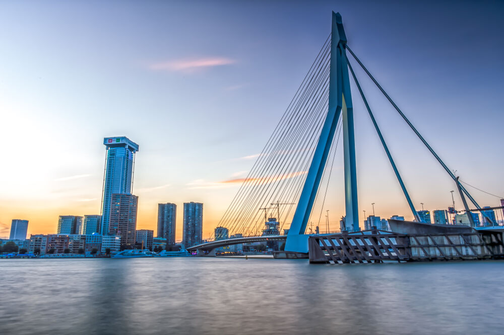 Erasmusbrug Rotterdam Zonsondergang