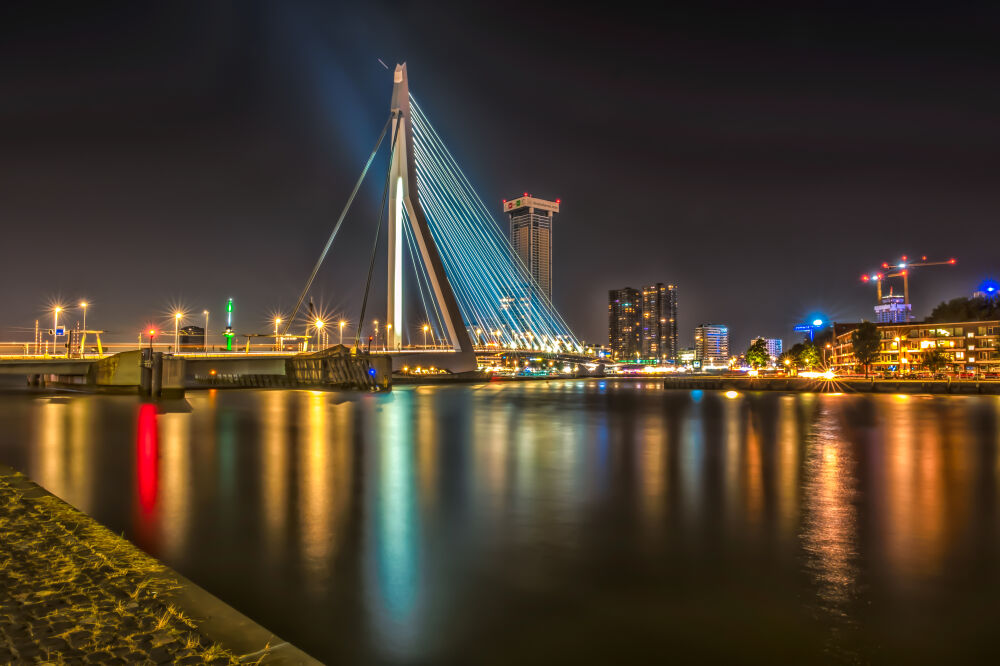 Erasmusbrug Rotterdam In de Nacht