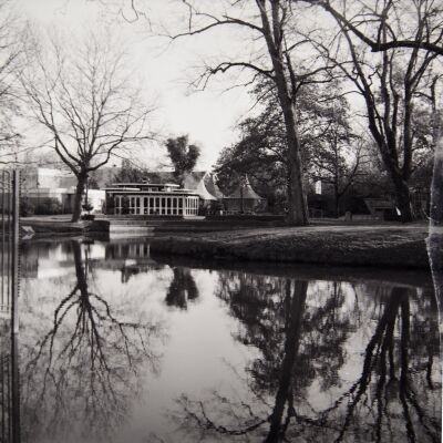 Prins Bernhardplantsoen in Hengelo gefotografeerd met een oude camera