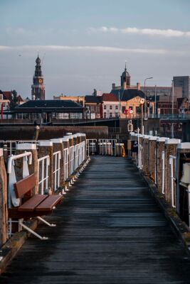 Historische Havenpier bij Avondschemering