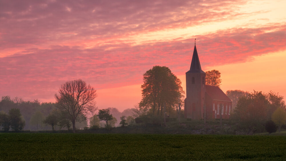 Het kerkje van Eenum 