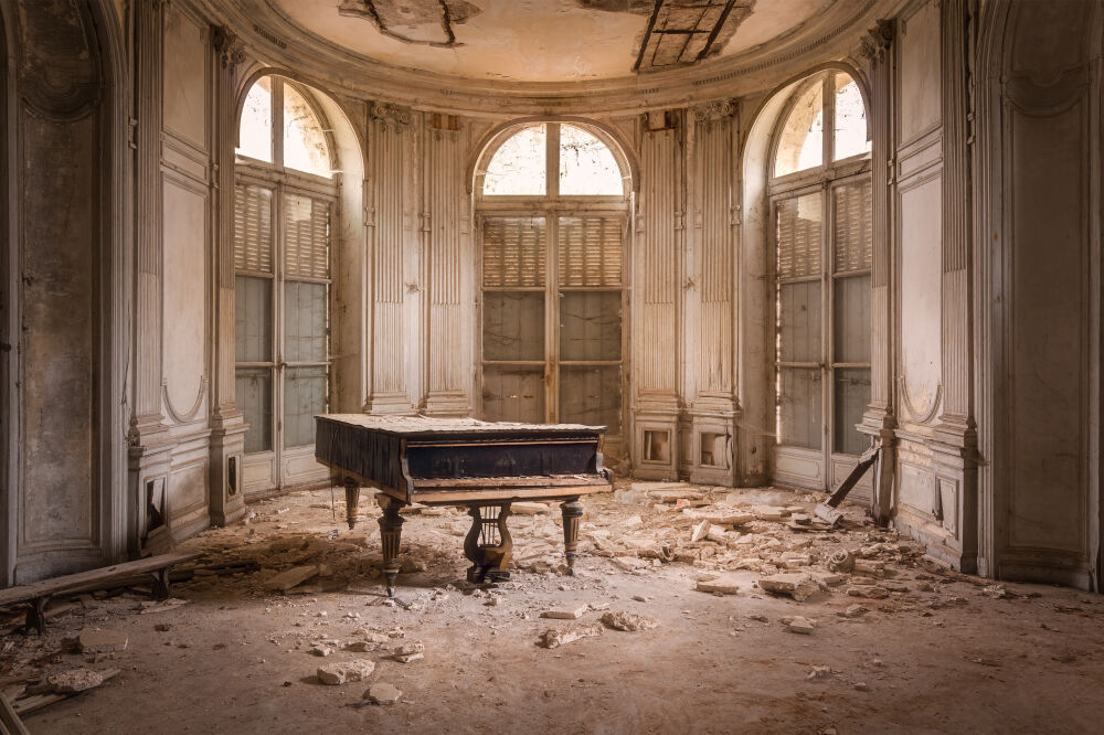 Piano in Verlaten Kasteel.