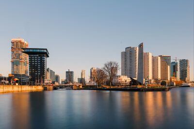 Rotterdam in het ochtendlicht