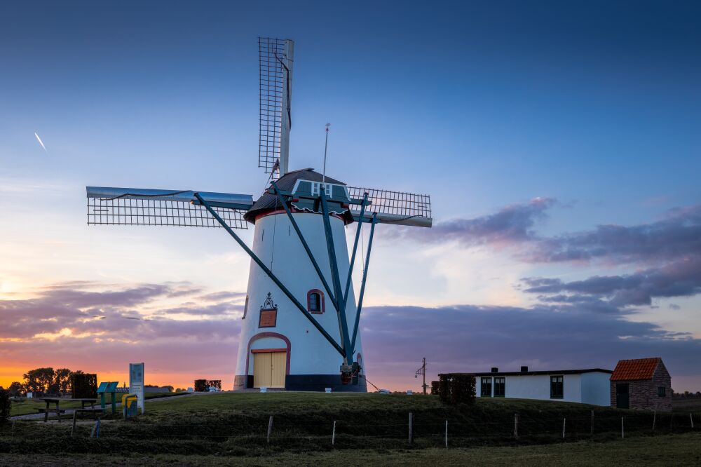 De Witte Molen Meeuwen Sunset