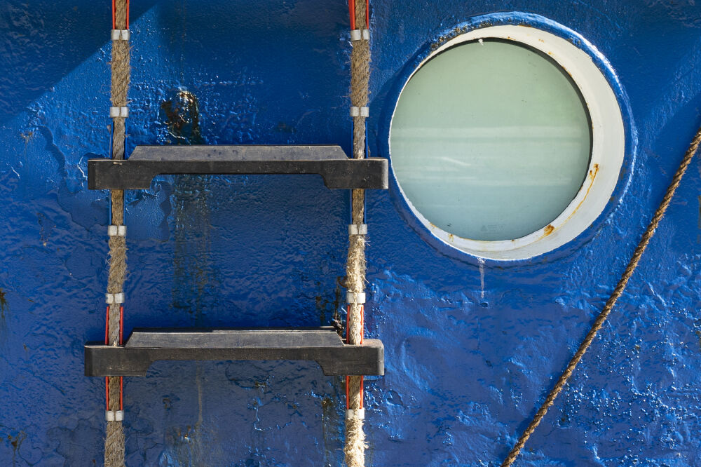 Ladder - patrijspoort - touwtje