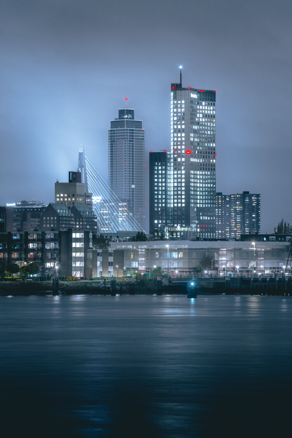 Re-edit Skyline Rotterdam