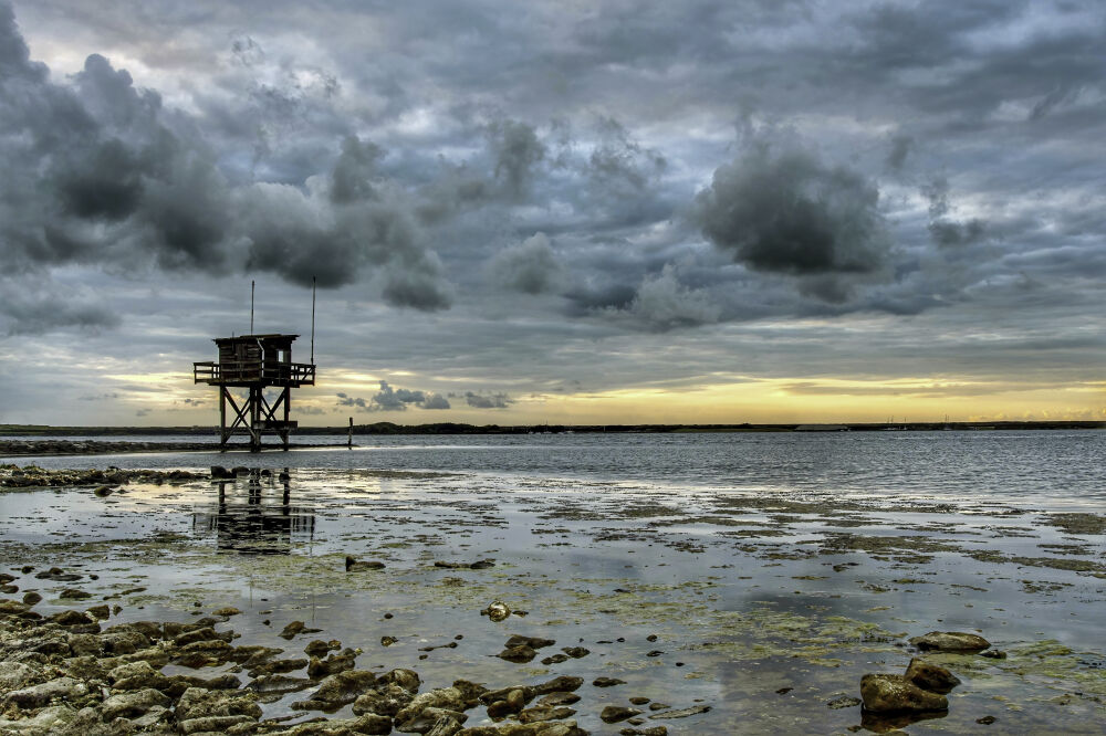 Donkere wolken boven Grevelingen