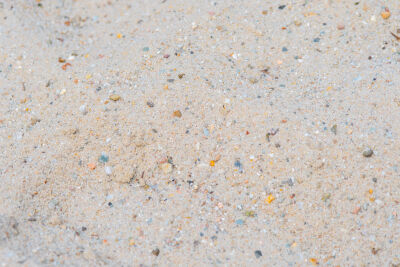 Zand en gekleurd steen